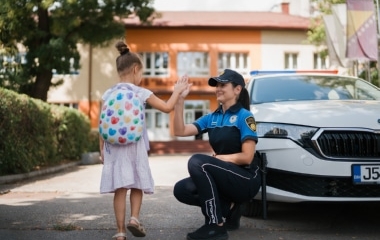 - Policija u službi sigurnosti učenika - - Pojačane aktivnosti policije u blizini škola -