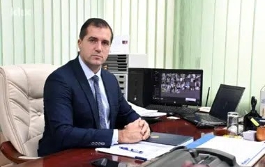 MINISTAR EMIR VRAČO ČESTITAO POLICIJSKIM SLUŽBENICIMA KOJI SU OBEZBJEĐIVALI UTAKMICU IZMEĐU BOSNE I HERCEGOVINE I RUMUNIJE 