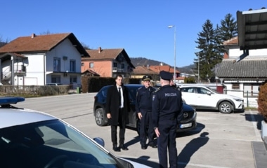 Ministar unutrašnjih poslova MUP-a ZDK  i policijski komesar  posjetili Policijsku stanicu Maglaj i Usora
