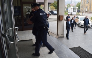 Nakon kriminalističke obrade i ispitivanja lice Ć.I. predato u nadležnost tužilaštva
