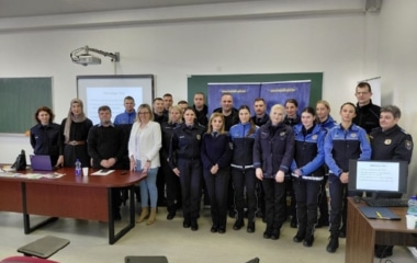 Policija ZDK uči osnove znakovnog jezika