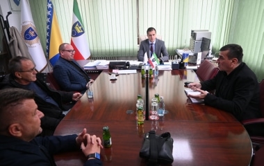 Ministar Vračo i komesar Gazić održali radni sastanak povodom priprema za obilježavanje Dana Armije RBiH 